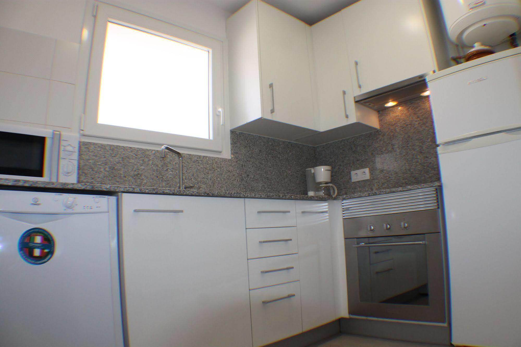 Agi Joan Badosa Apartamento Roses Exterior foto